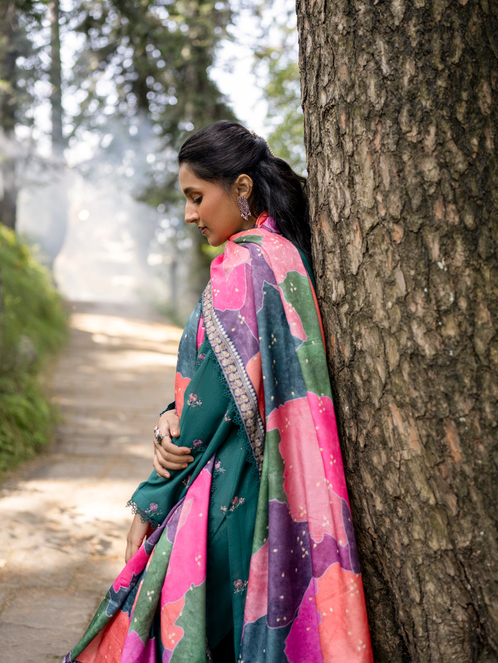 Lawn Karandi Embroidery