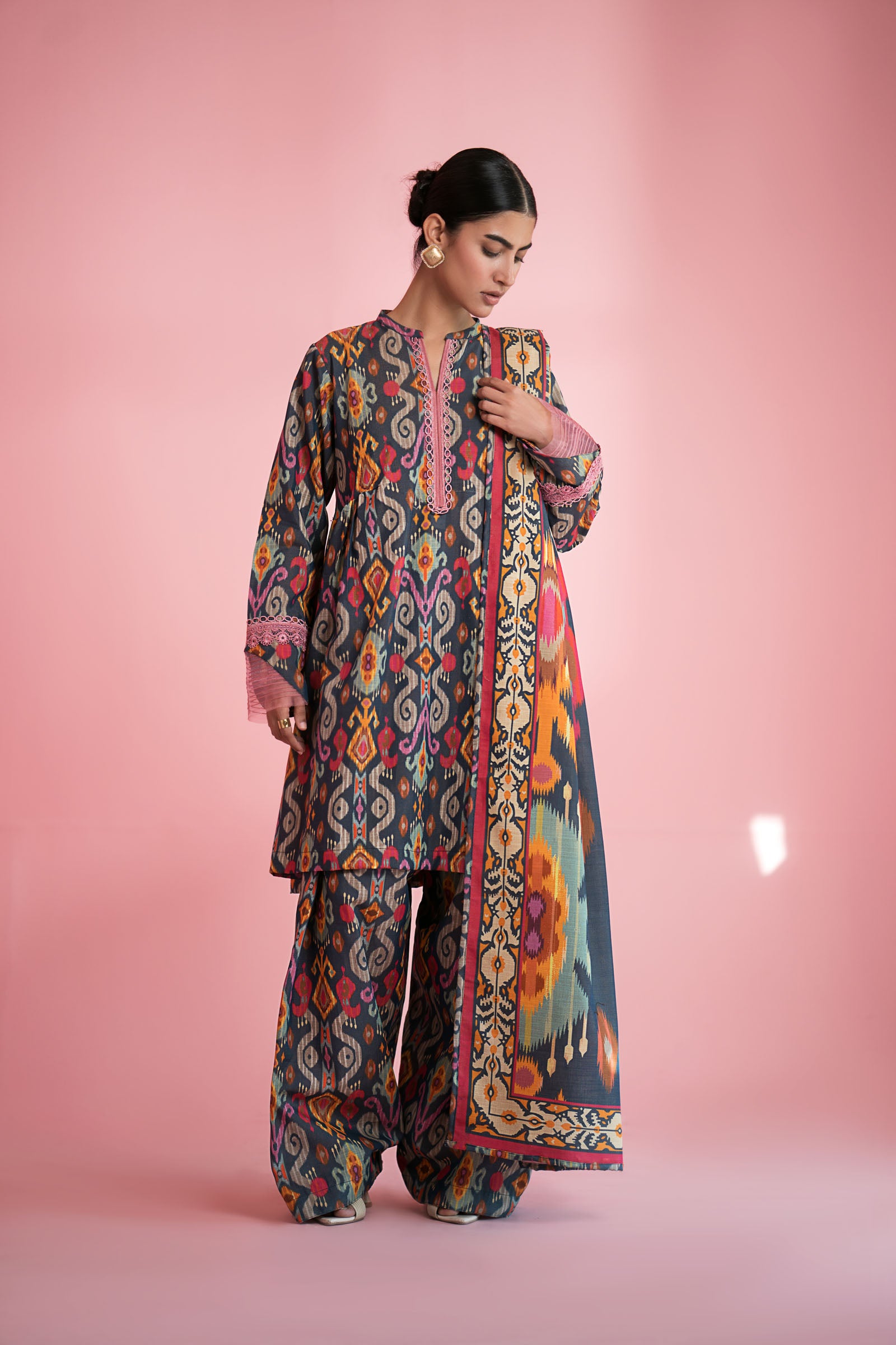 Shamray Khaddar Slub Print