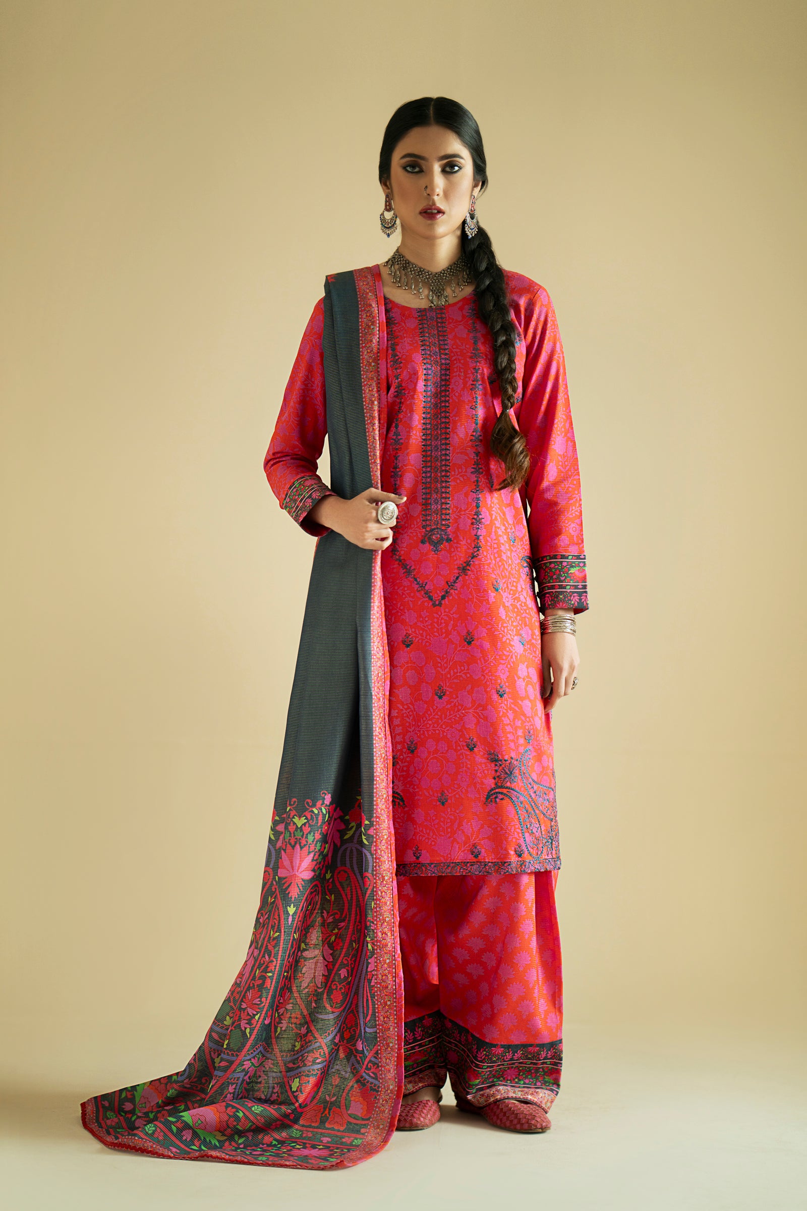 Shamray Khaddar Print Embroidery