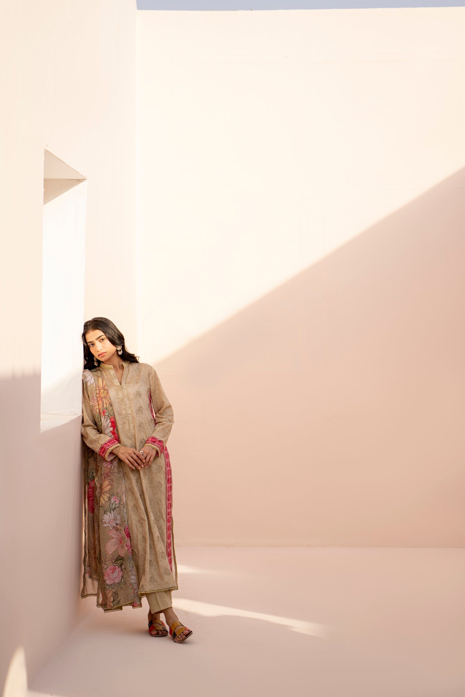 Superior Crinkle Lawn Slub Digital print Embroidery